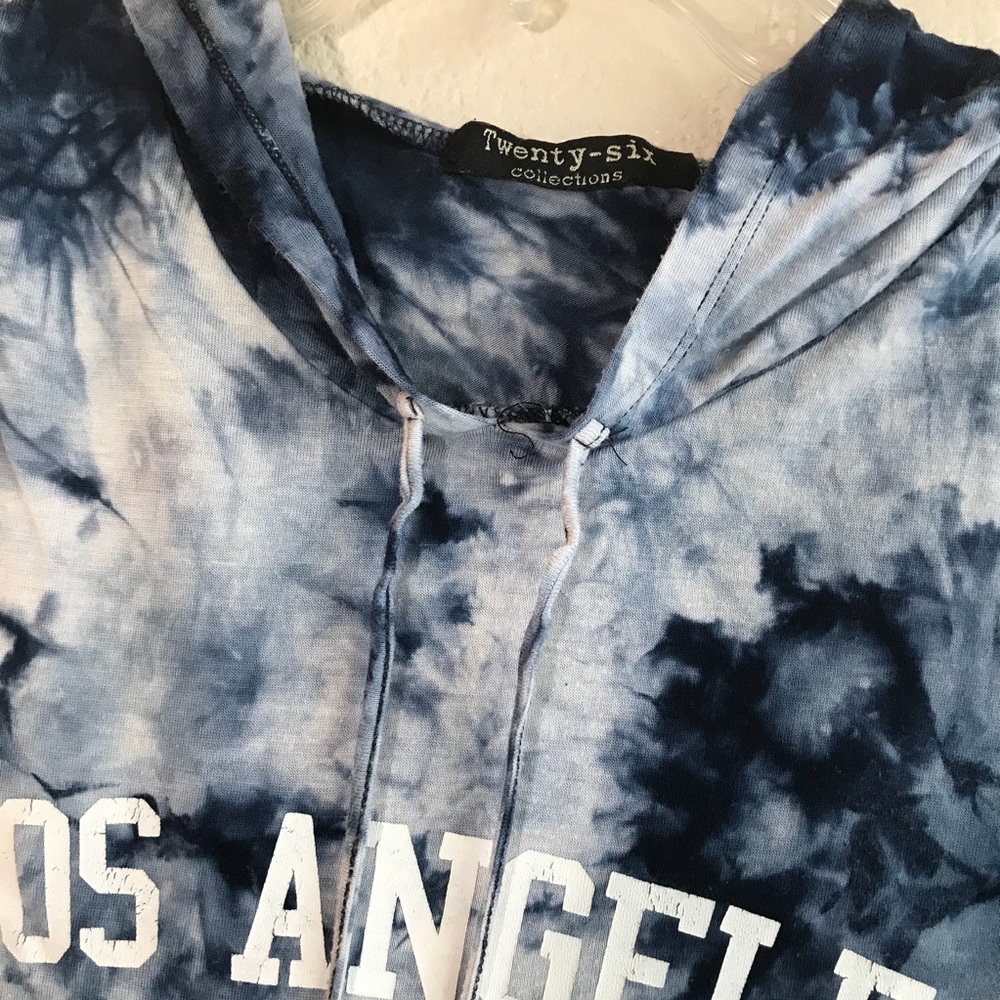 Twenty six tie-dye graphic muscle tank hoodie - Picture 3 of 5